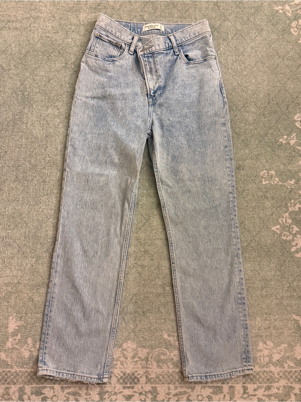 Abercrombie & Fitch The '90s Straight Ultra High Rise jeans